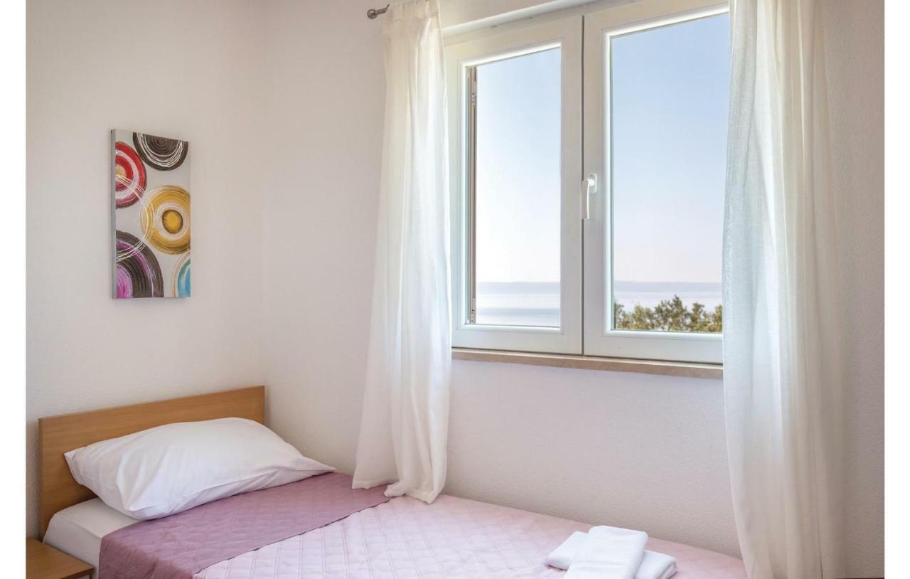 2 Bedroom Cozy Apartment In Makarska Eksteriør billede