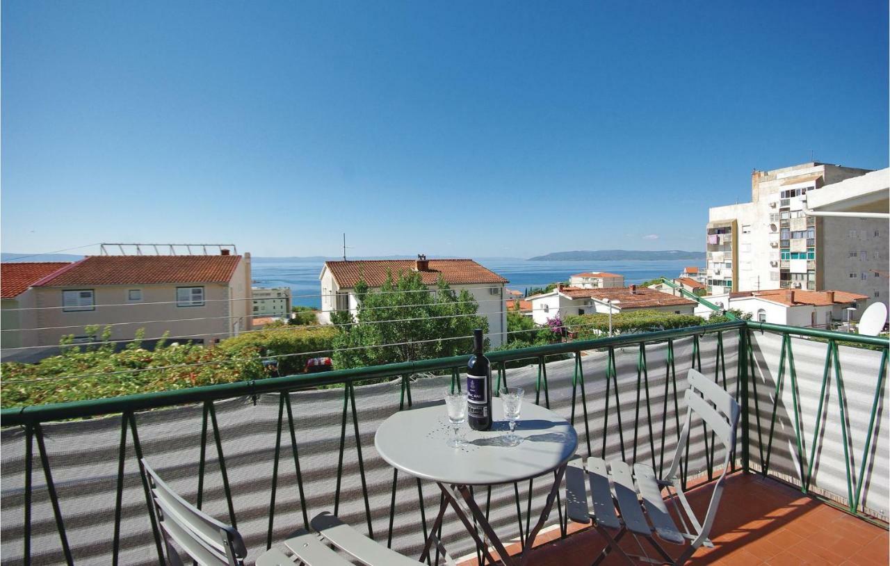 2 Bedroom Cozy Apartment In Makarska Eksteriør billede